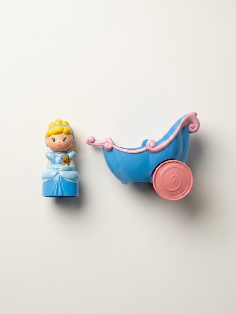 Little People Cinderella Princess Doll with Carriage